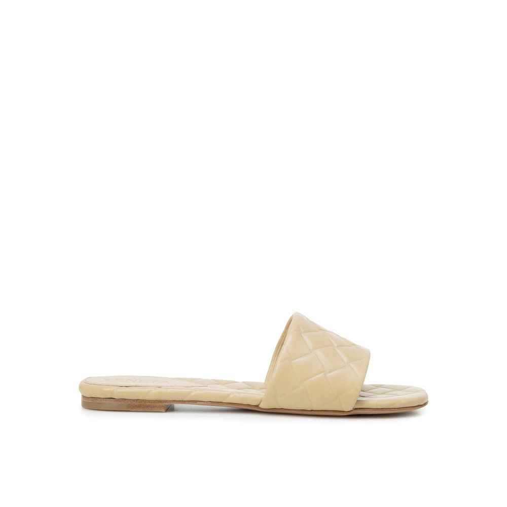 Beige Lamb Leather Sandals - ventzia