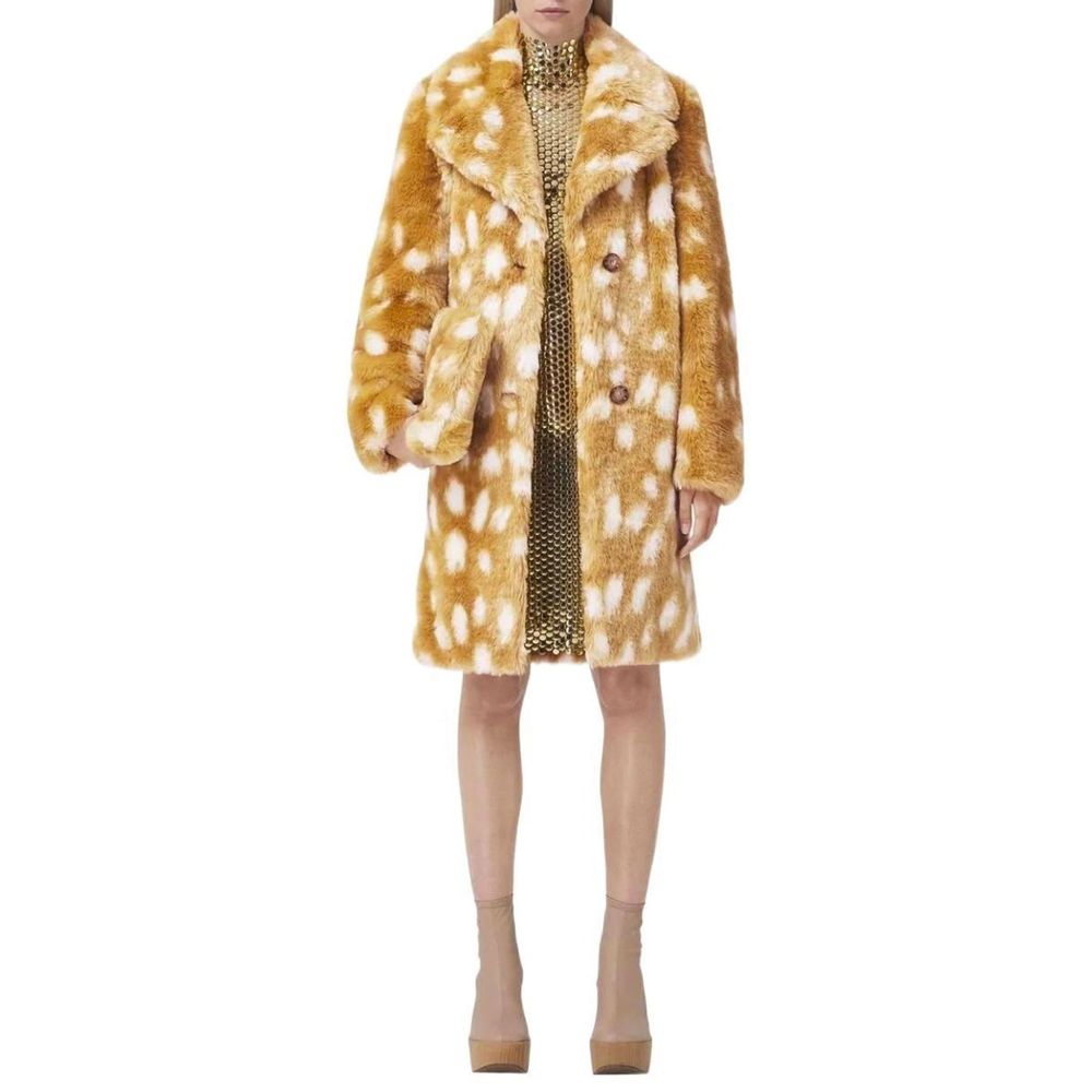 Beige Lambskin Coat - ventzia