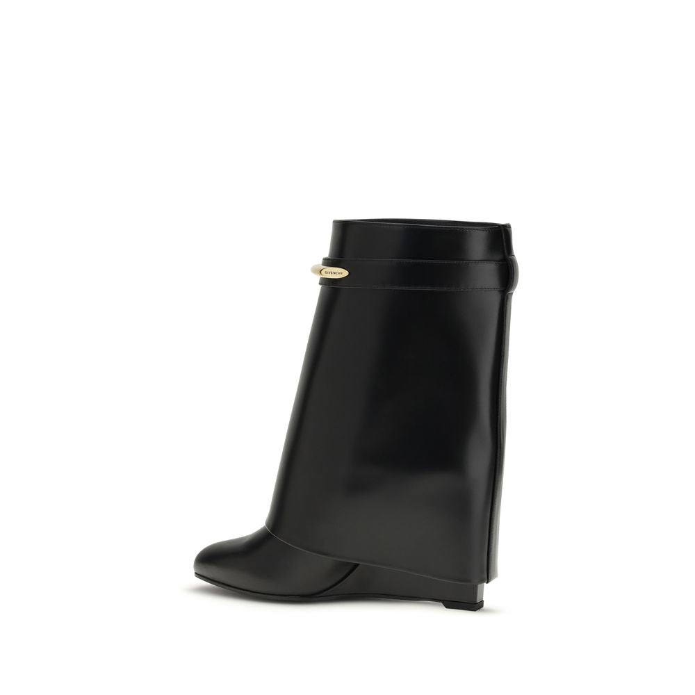 Black Calf Leather Bos Taurus Ankle Boots - ventzia