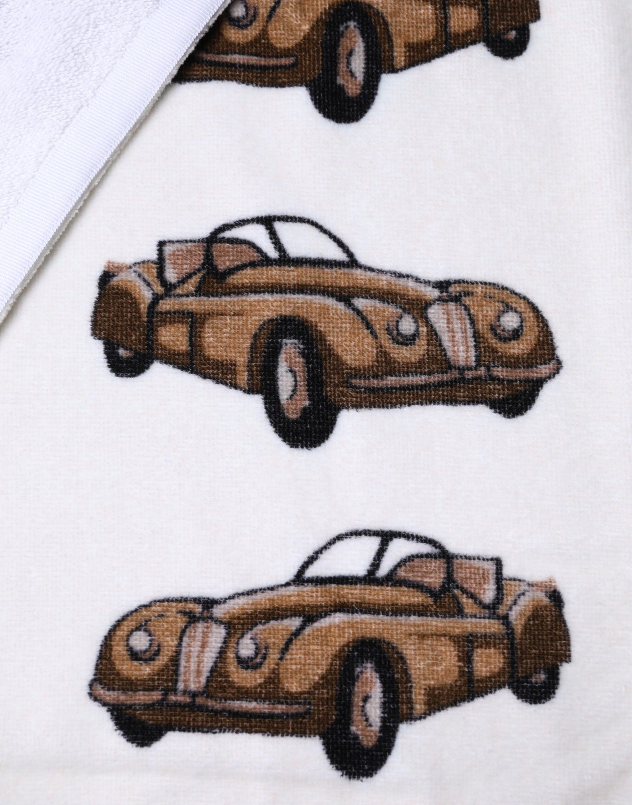 Towel White Cotton Car Graphic Print 115cm x 180cm Beach - ventzia