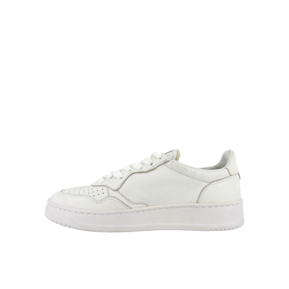 White Leather Low Top Sneakers - ventzia