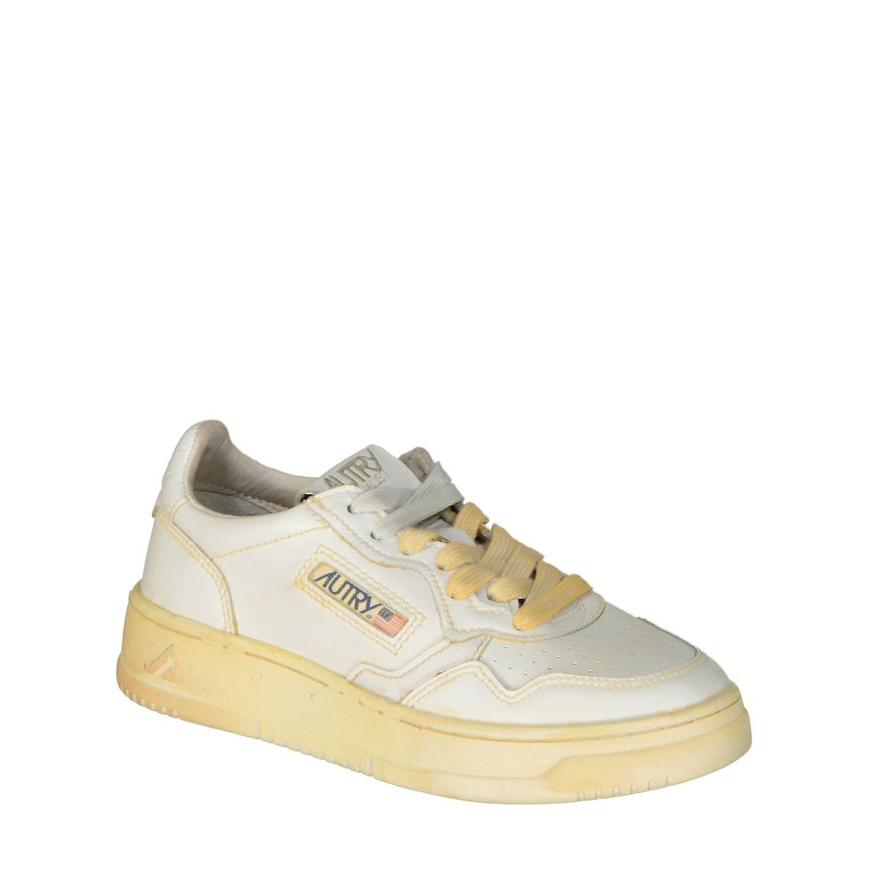 White Leather Low Top Sneakers - ventzia