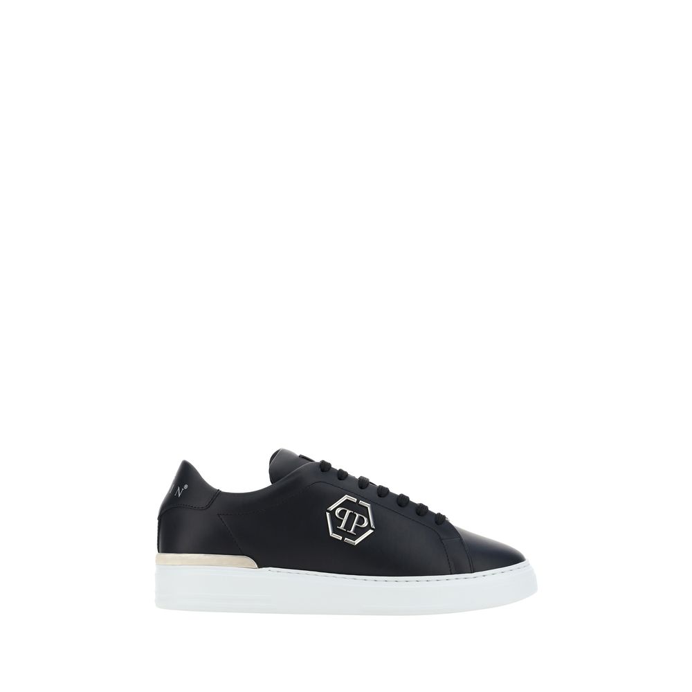Black Rubber Low Top Sneakers - ventzia