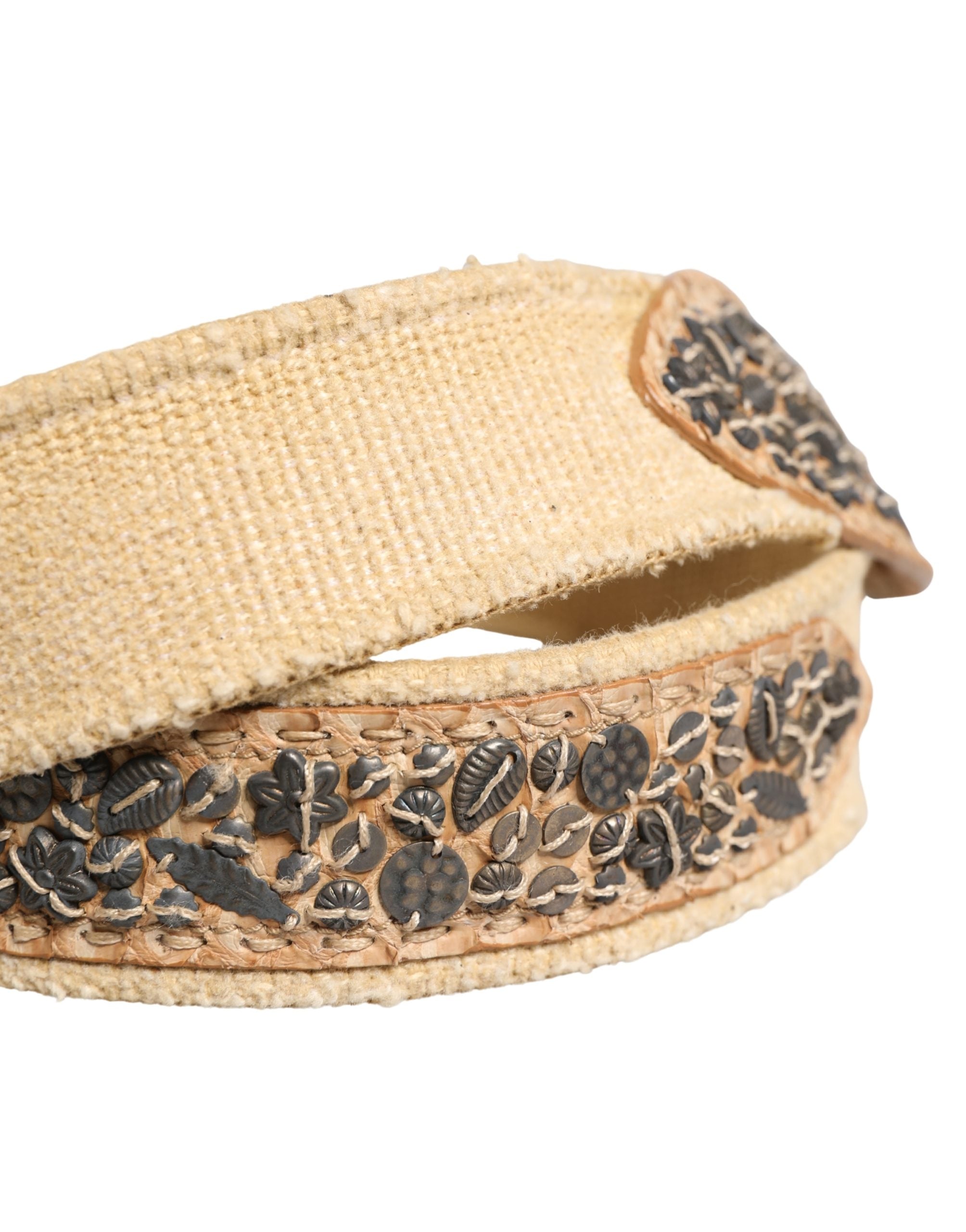 Beige Canvas Embellished Metal Buckle Belt - ventzia