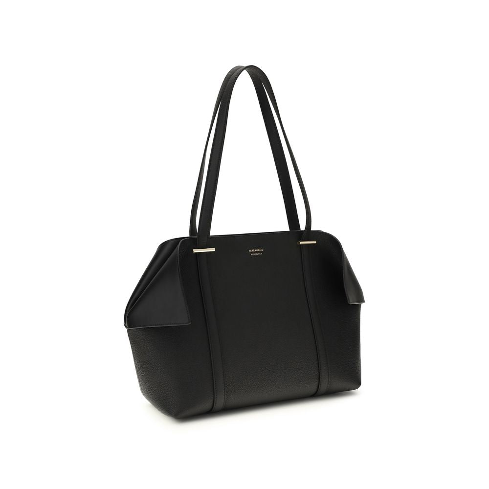 Black Calf Leather Bos Taurus Shoulder Bag - ventzia
