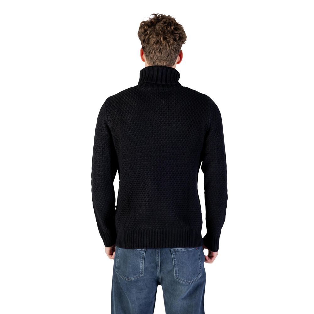 Black Marabou Turtleneck - ventzia