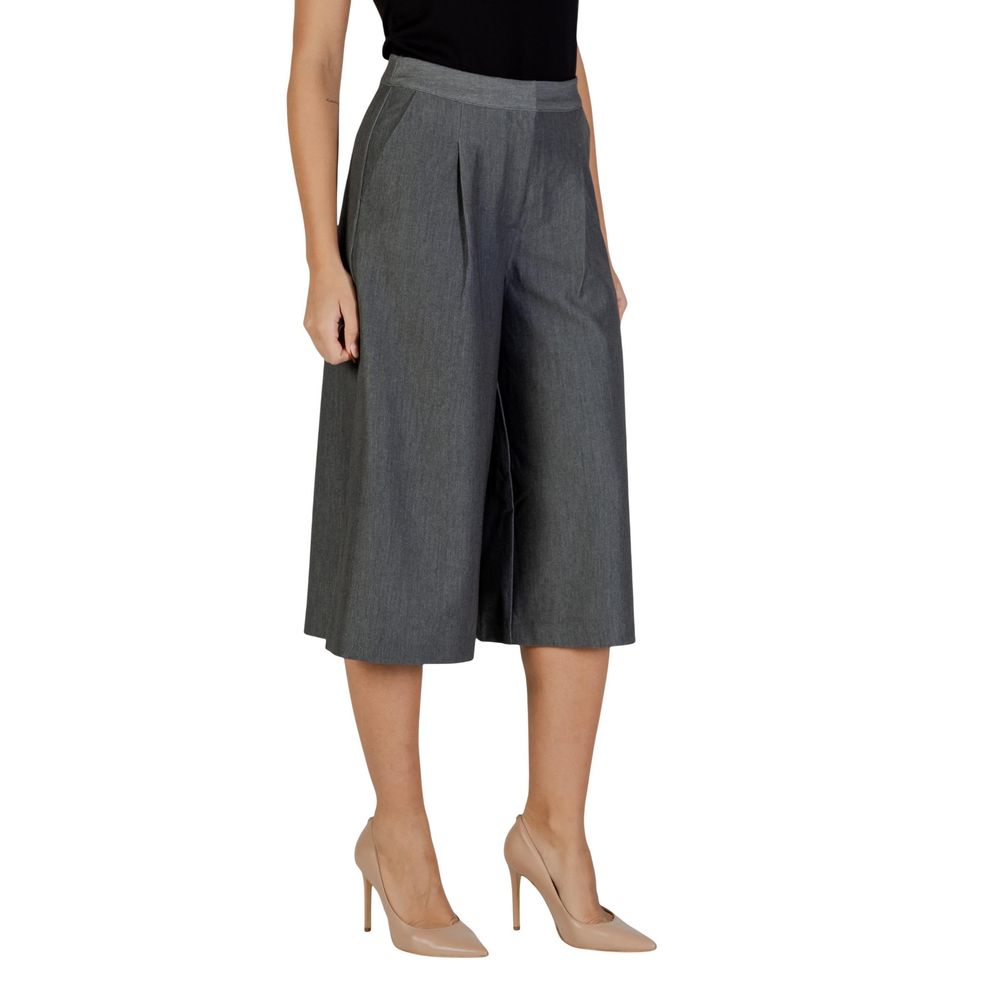 Gray Polyester Cropped Pants - ventzia