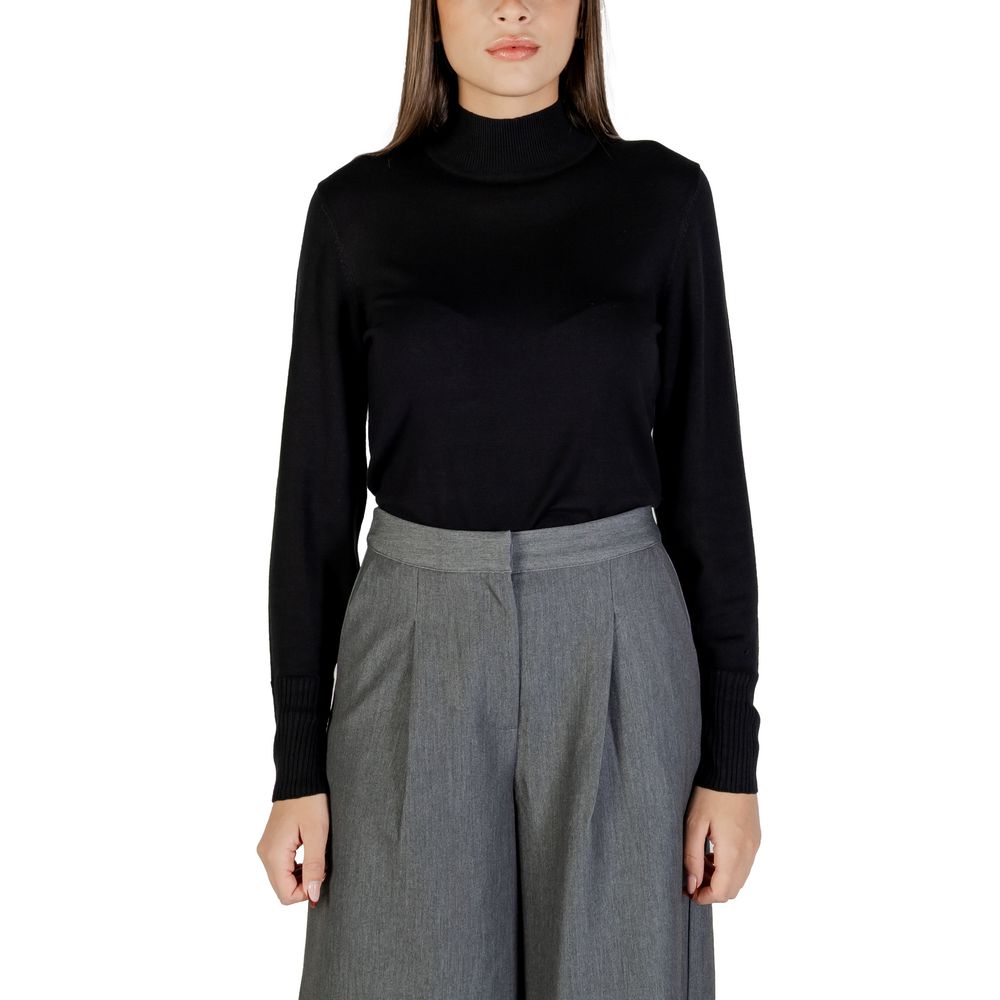 Black Viscose Turtleneck - ventzia