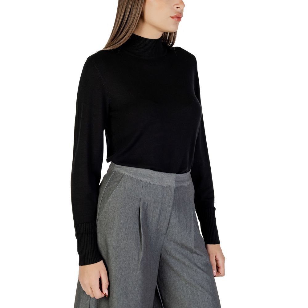 Black Viscose Turtleneck - ventzia