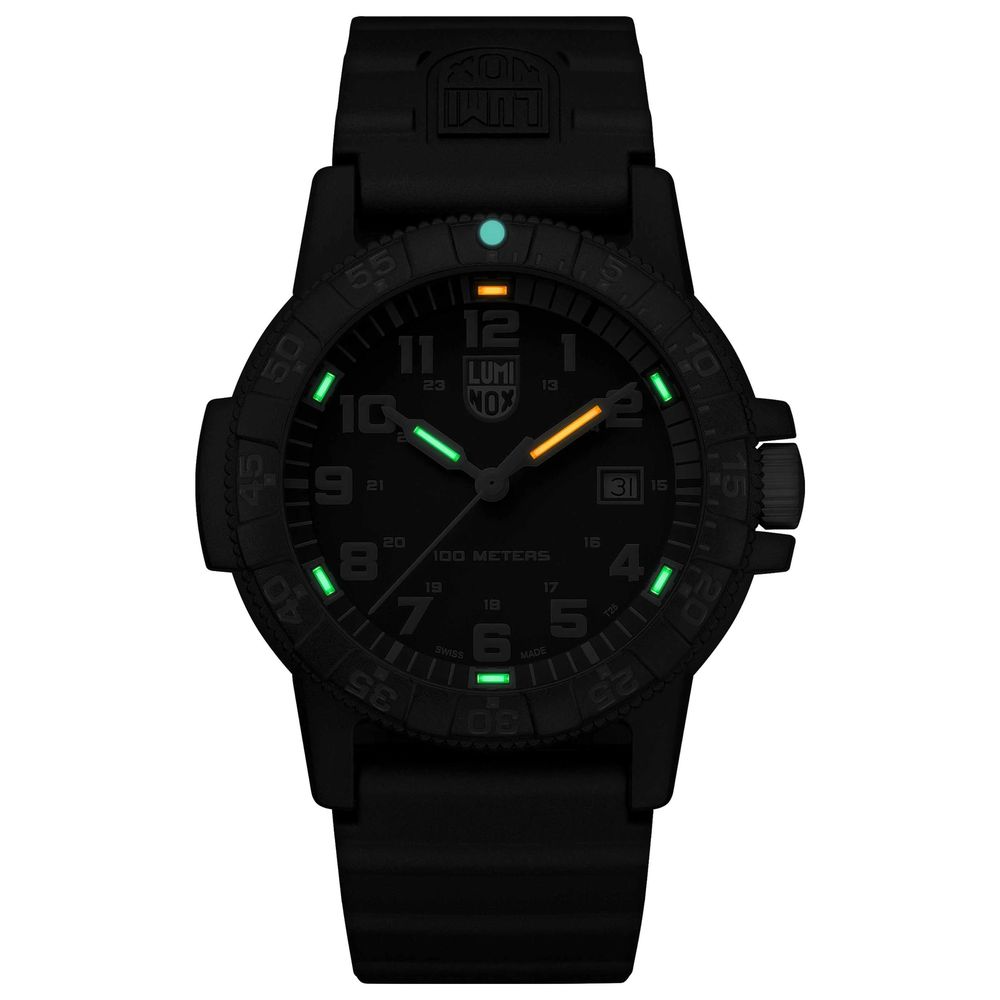 Black Resin Sport Watch - ventzia