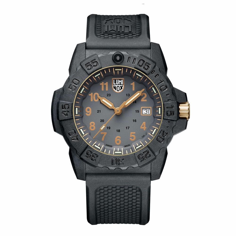 Black Rubber Sport Watch - ventzia