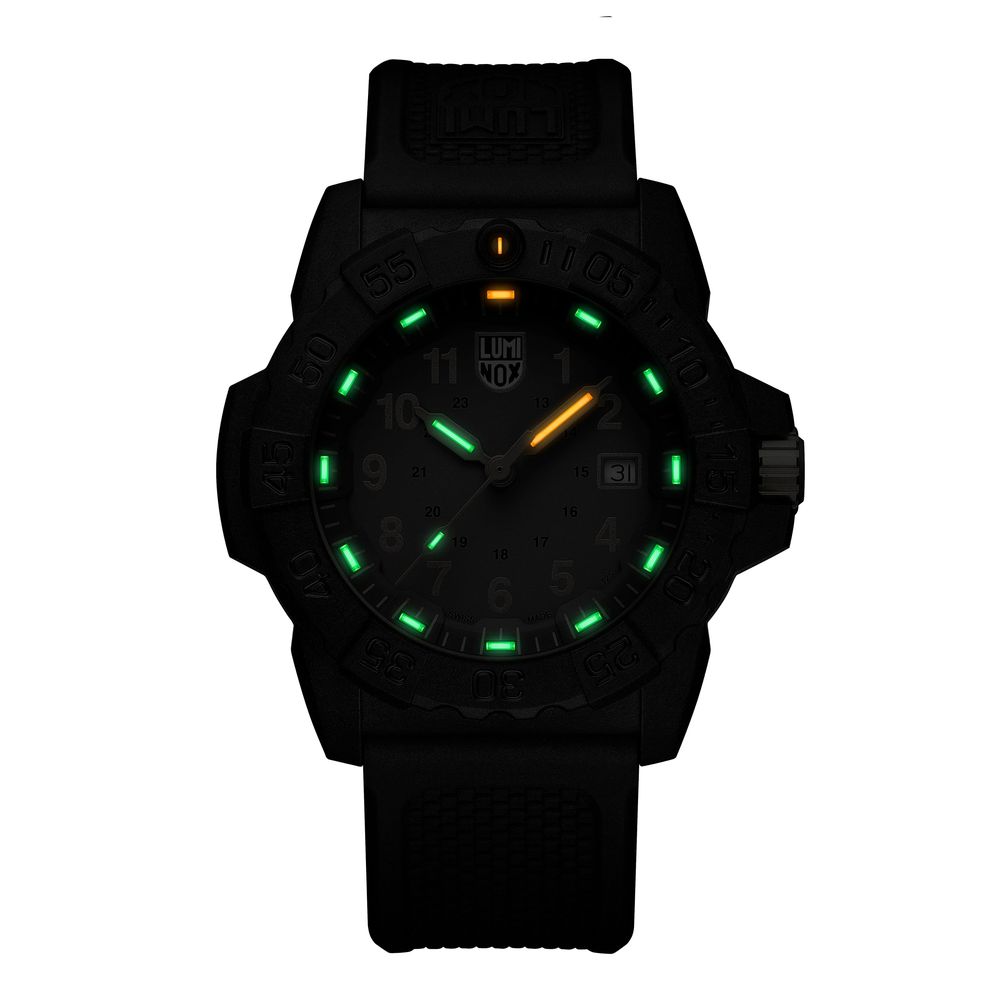 Black Rubber Sport Watch - ventzia