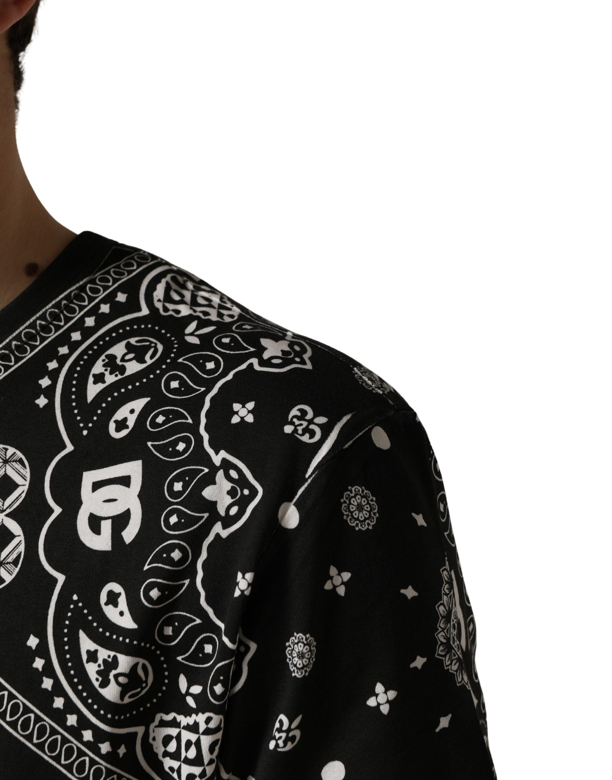 Black White Bandana Cotton Crew Neck T-shirt - ventzia