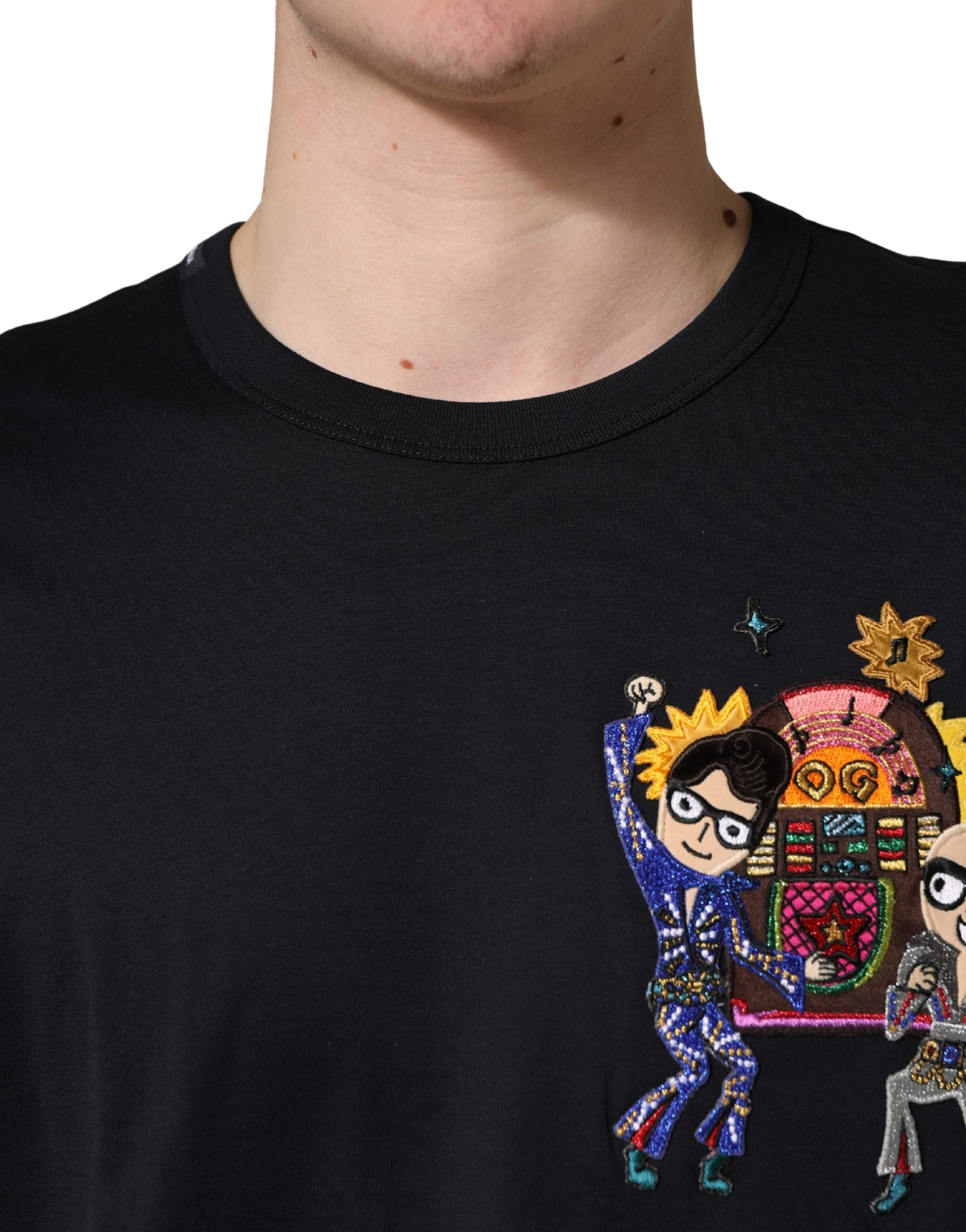 Black #DGFAMILY Patch Men Crew Neck T-shirt - ventzia