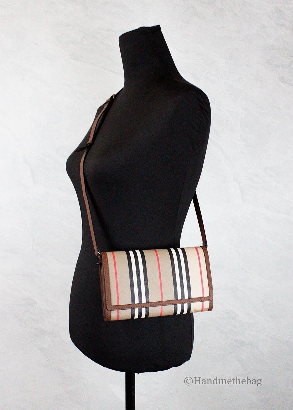 Burberry Hannah Icon Stripe Archive Tan E-Canvas Leather Wallet Crossbody Bag - ventzia