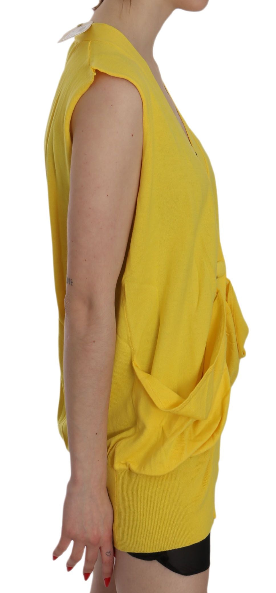 Elegant Yellow Sleeveless Cotton Vest - ventzia