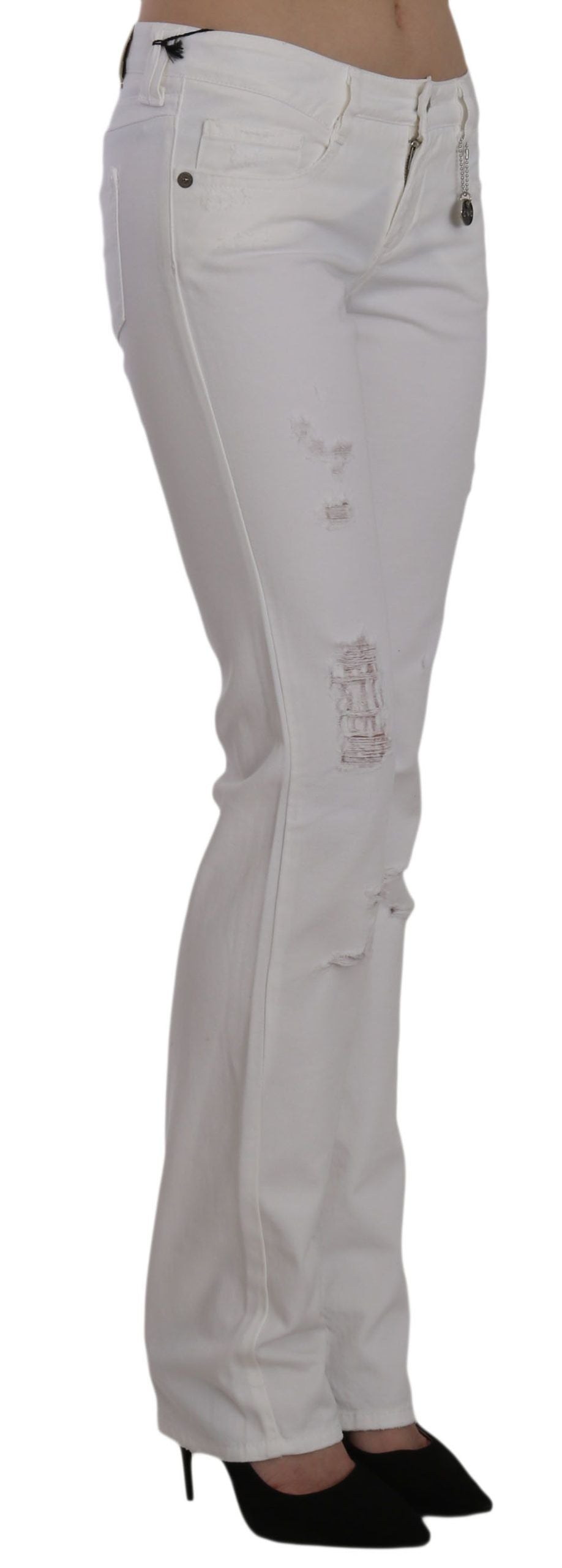 Chic White Slim Fit Cotton Jeans - ventzia