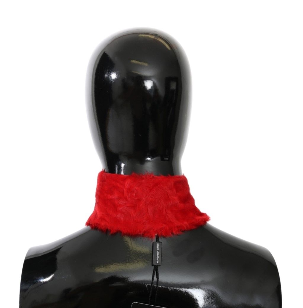 Elegant Red Lambskin Scarf - ventzia