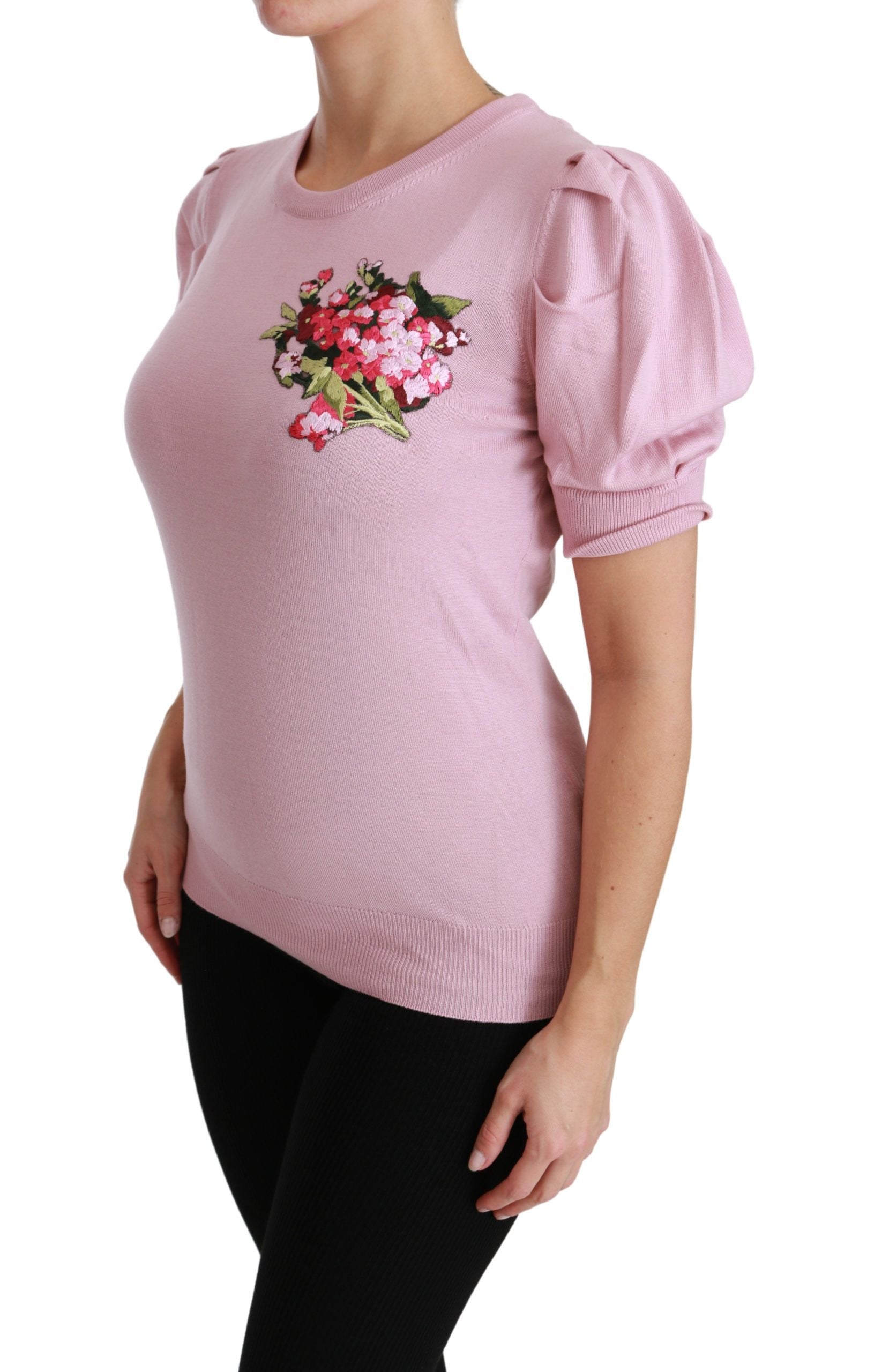 Elegant Embroidered Virgin Wool Blouse - ventzia