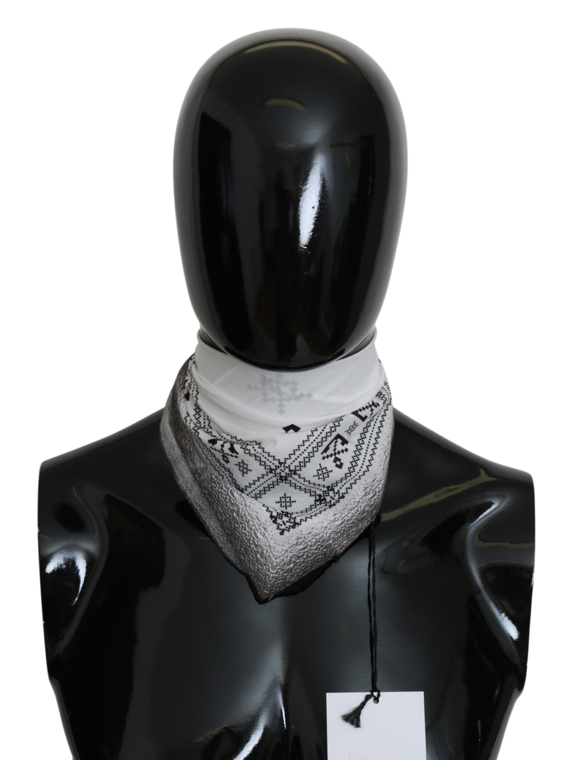 Chic White Cotton Men's Scarf - ventzia