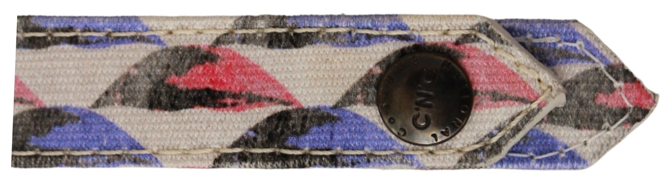 Chic Tri-Color Keychain Accessory - ventzia