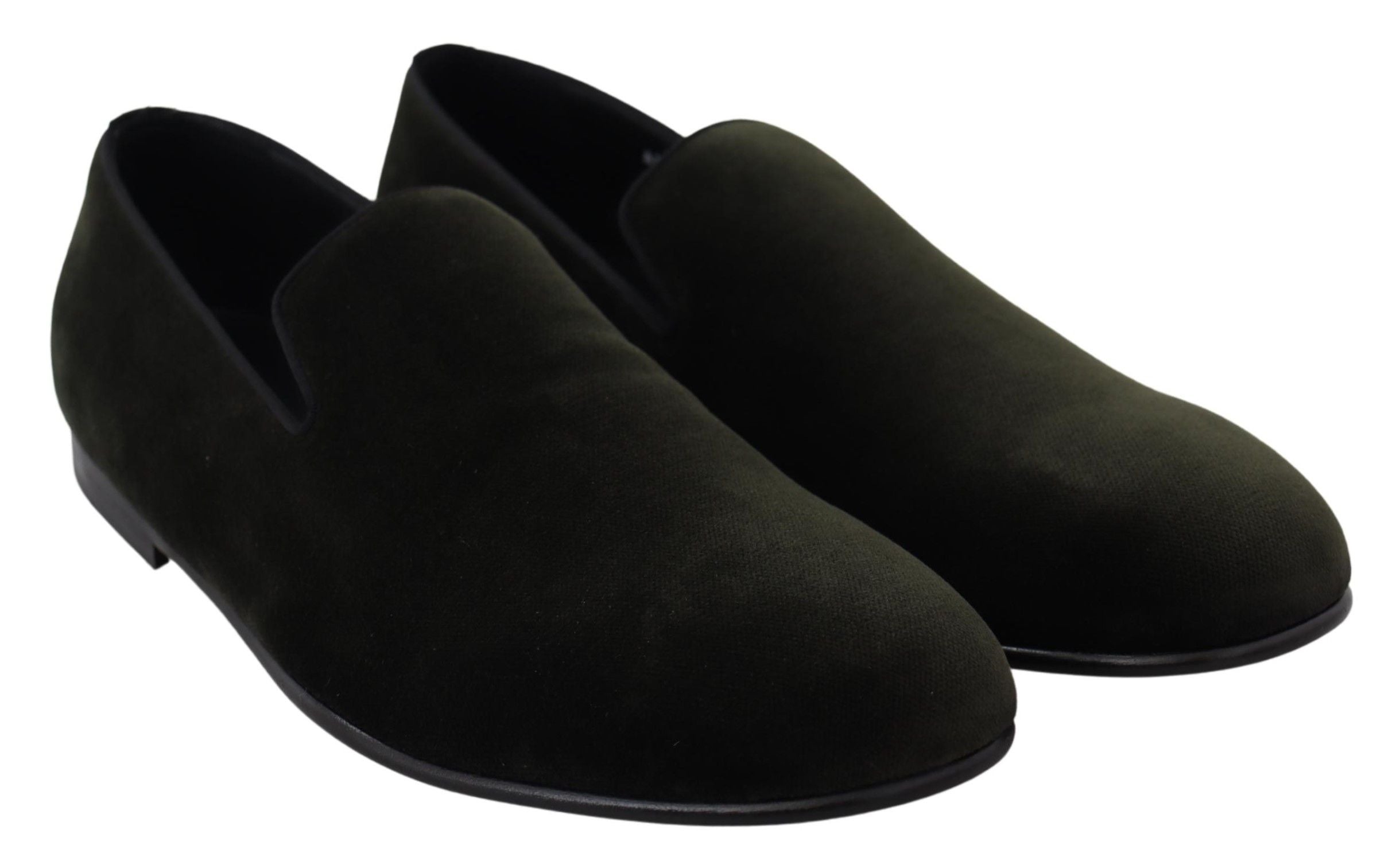 Elegant Green Velvet Loafers - ventzia
