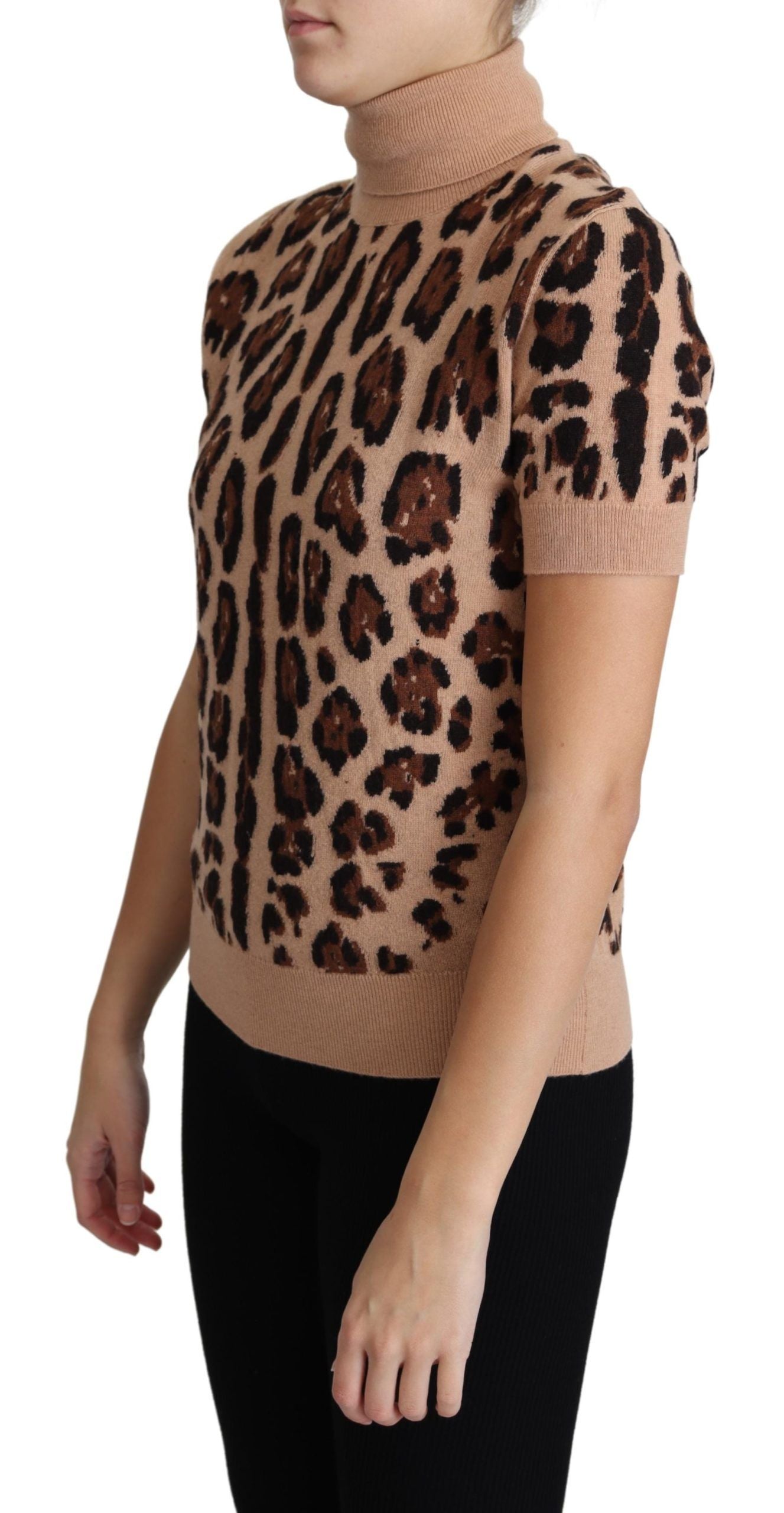 Elegant Leopard Print Wool Turtleneck Top - ventzia