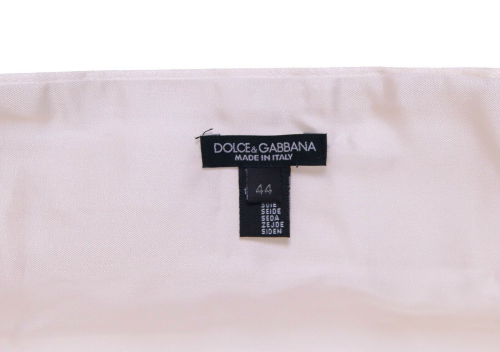 Elegant White Silk Cummerbund - ventzia