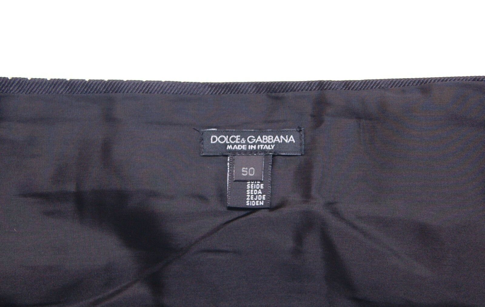 Elegant Black Silk Polka Dot Cummerbund - ventzia