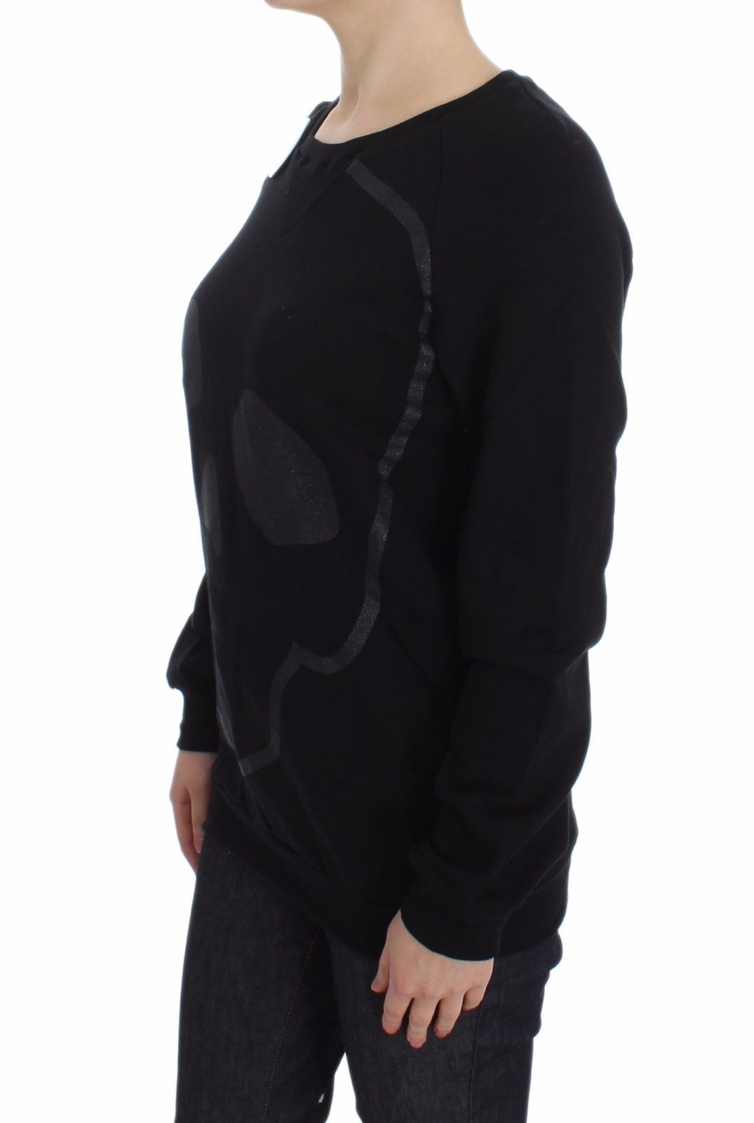 Chic Skull Motif Crew-Neck Cotton Sweater - ventzia