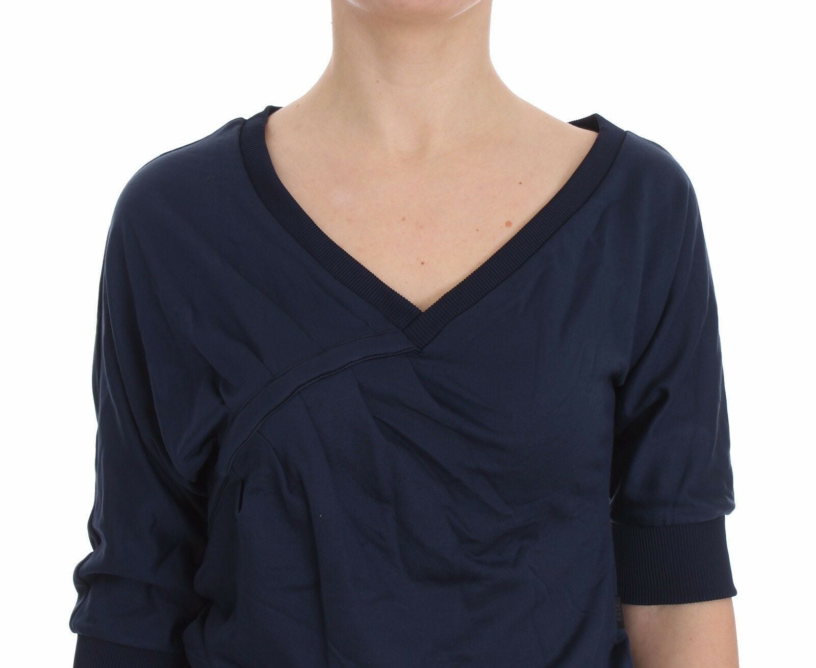 Elegant Deep V-Neck Sweater in Blue - ventzia