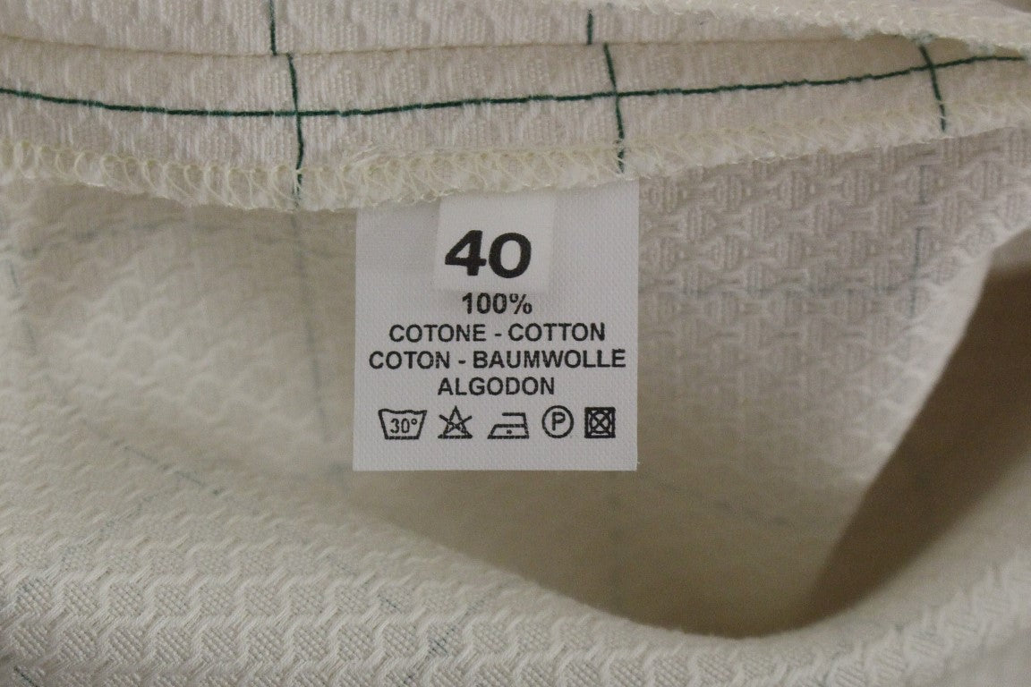 Elegant White Pencil Skirt - Chic and Sophisticated - ventzia