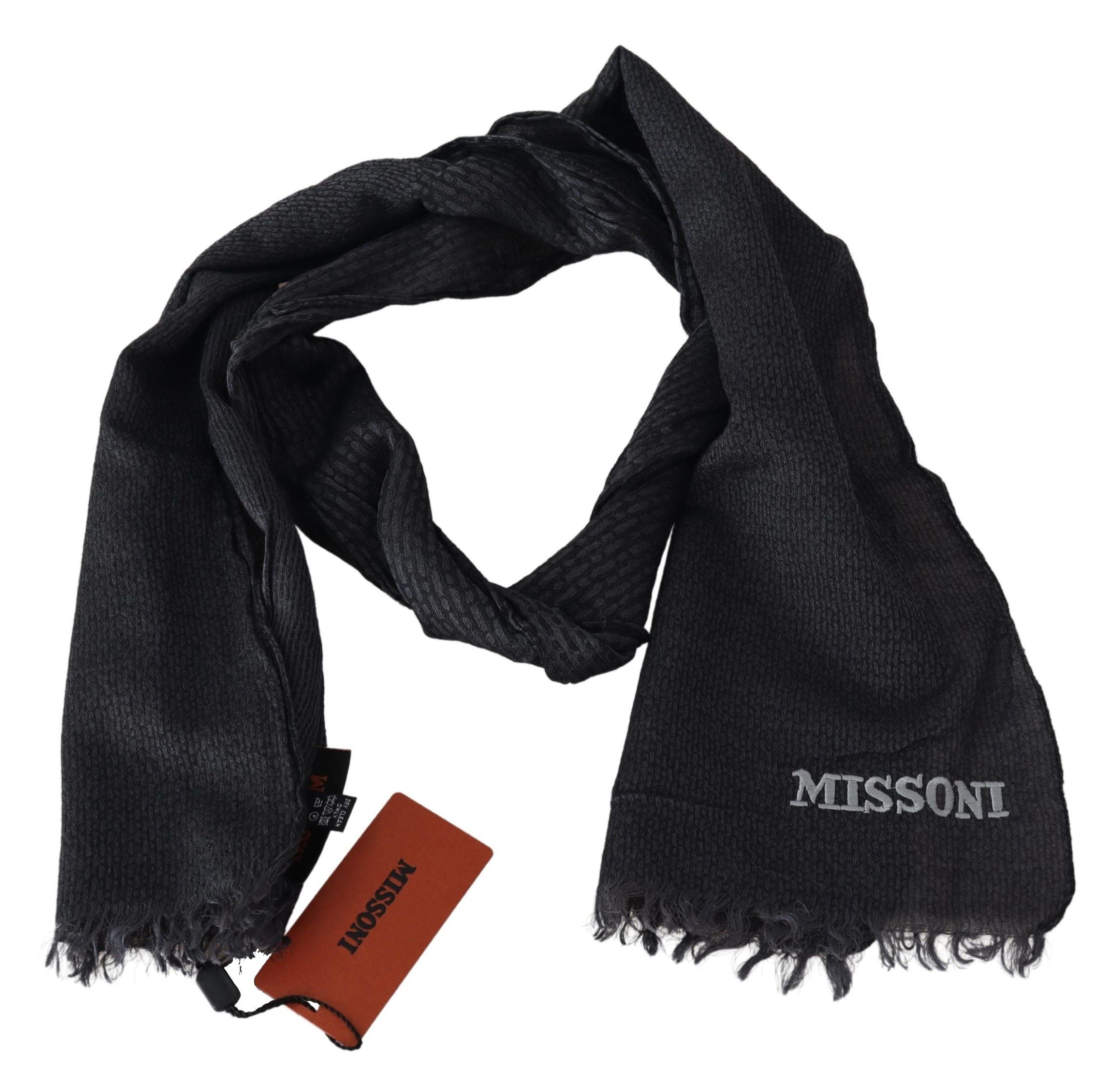 Elegant Black Wool Fringed Scarf - ventzia