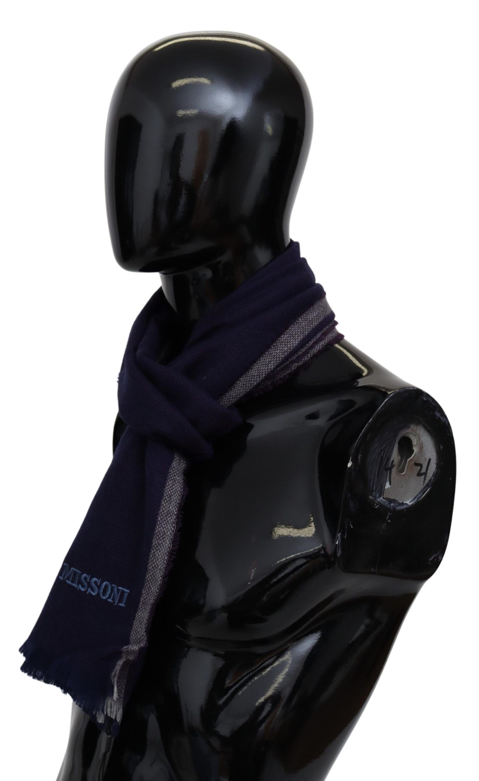 Authentic Wool Scarf with Striped Pattern - ventzia