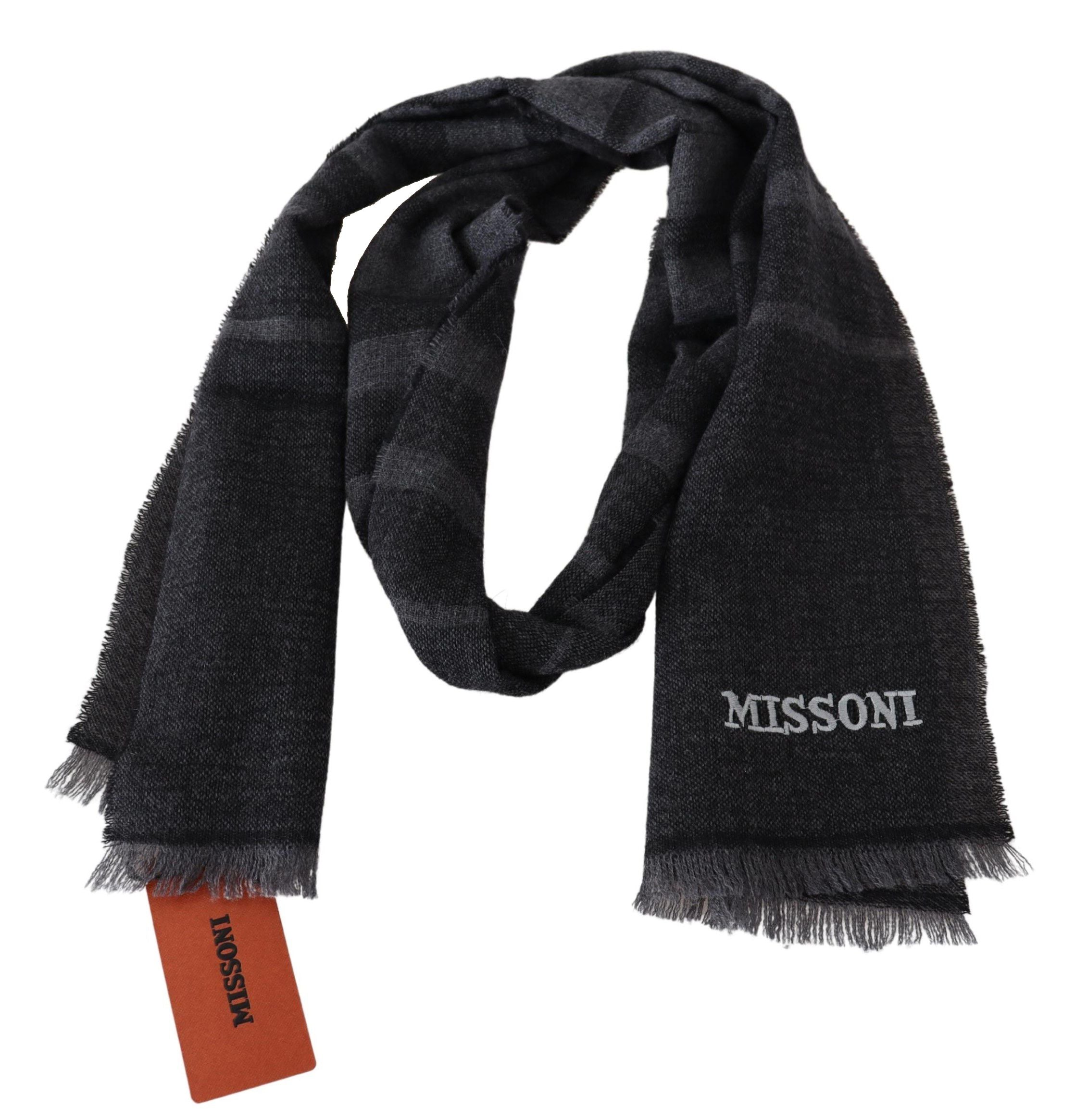 Elegant Wool Scarf with Signature Stripes - ventzia