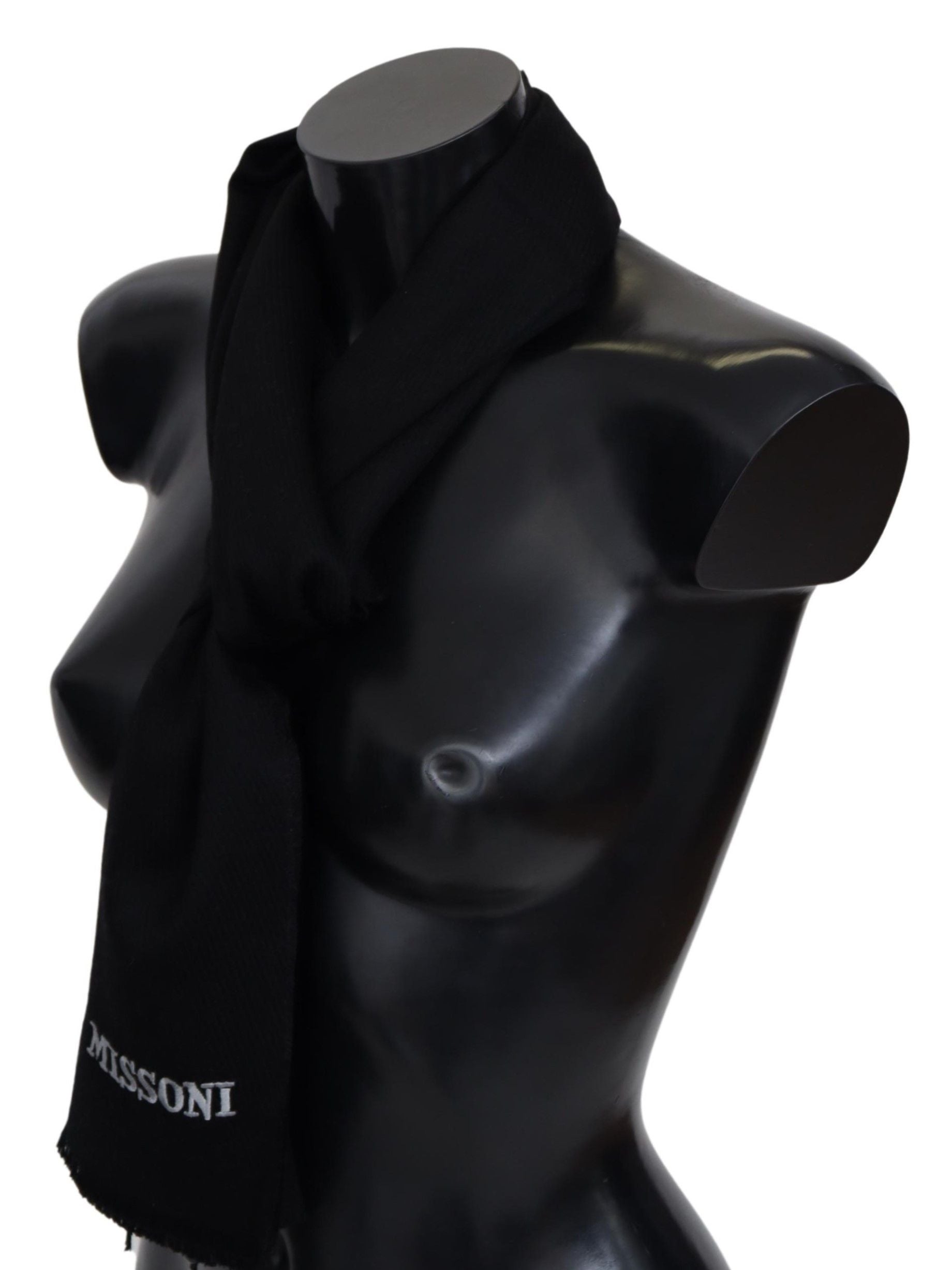 Elegant Embroidered Wool Scarf in Black - ventzia