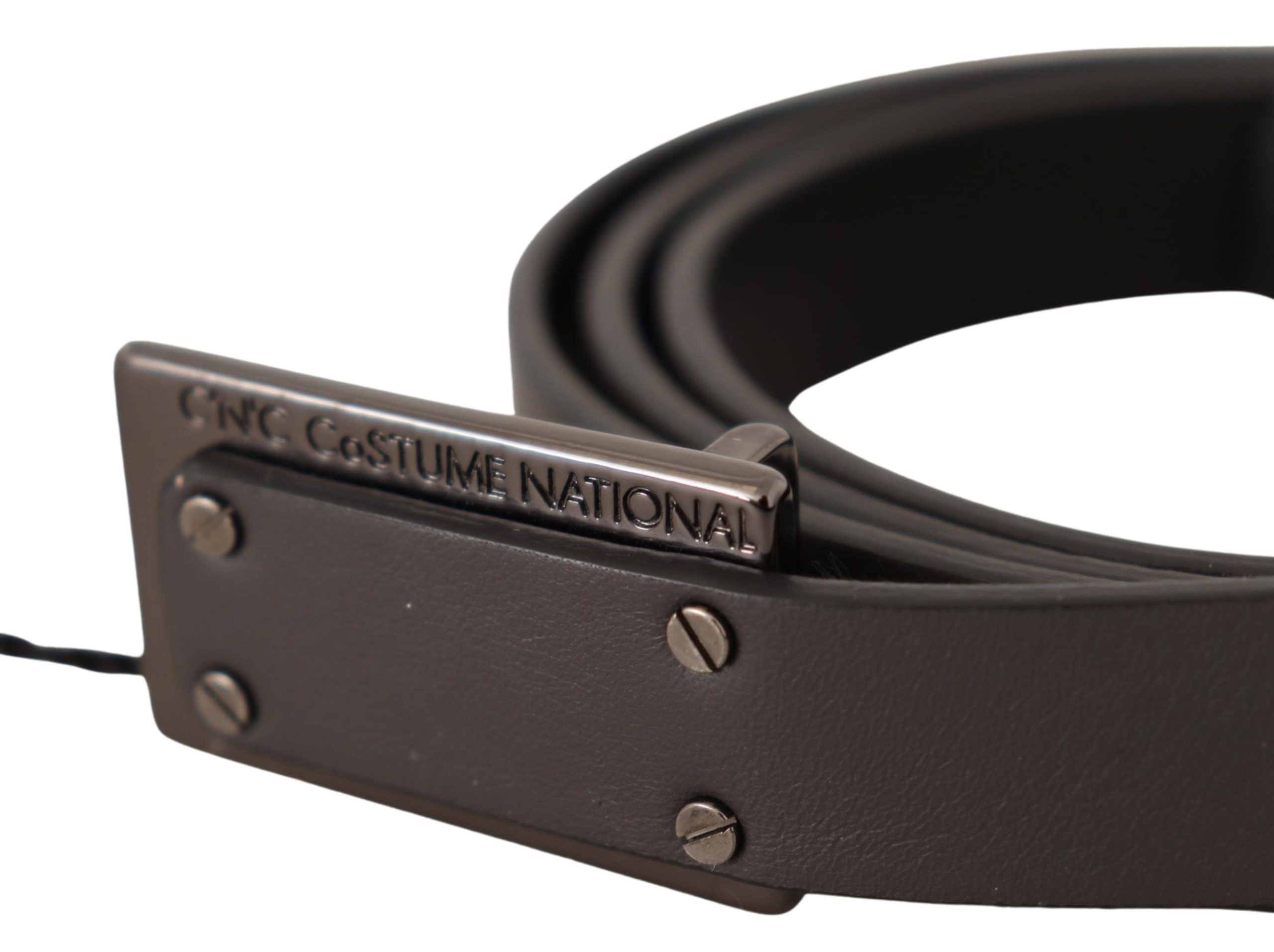 Elegant Leather Belt with Metal Buckle - ventzia