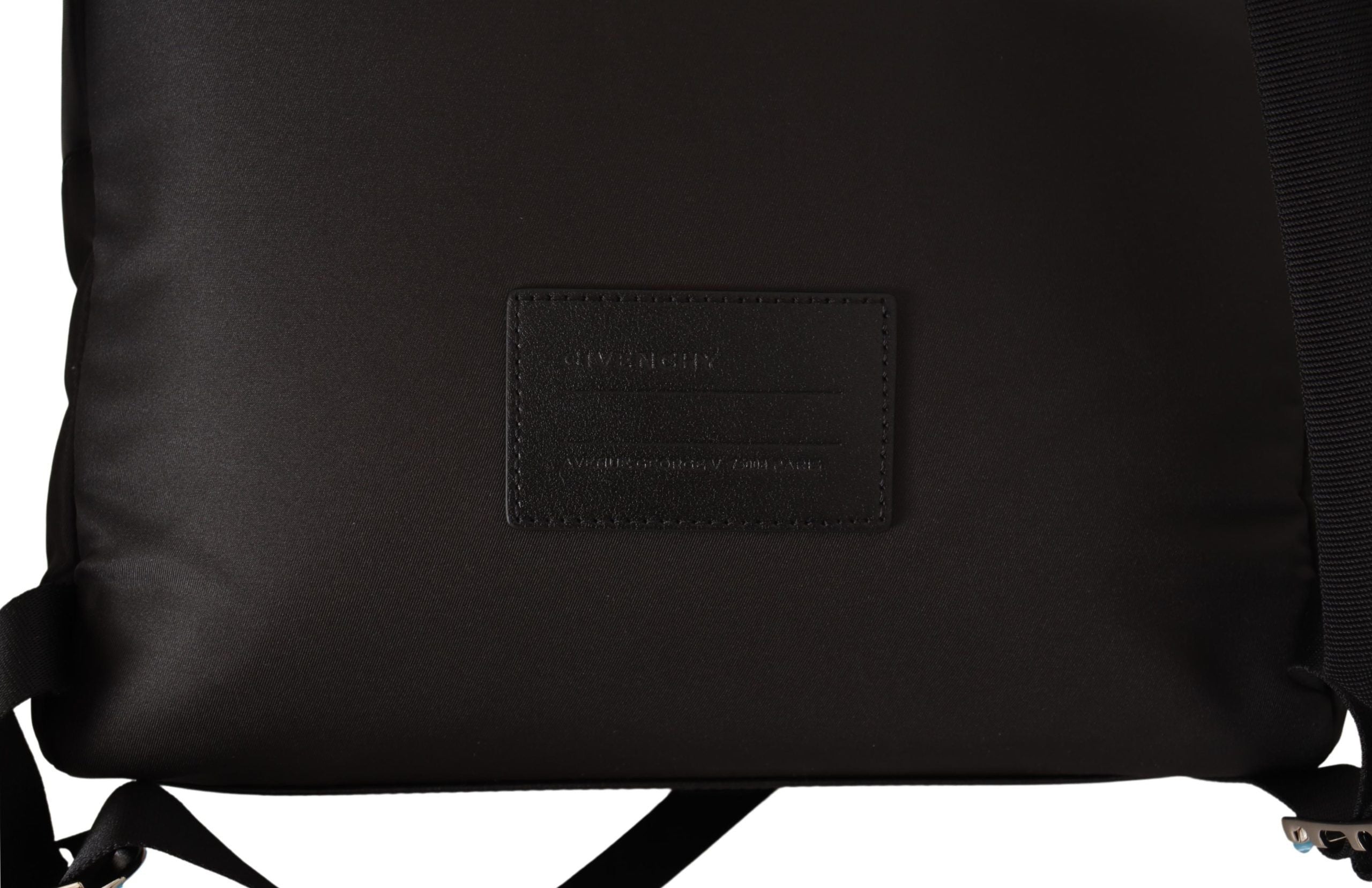 Sleek Urban Backpack in Black and Red - ventzia