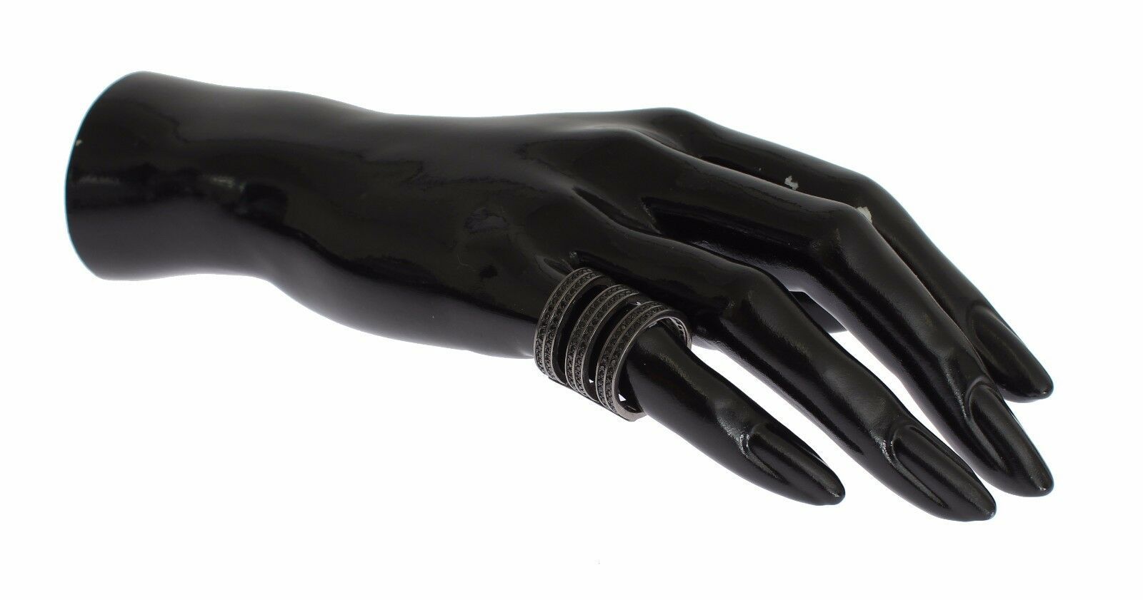 Chic Black Crystal Sterling Silver Ring - ventzia