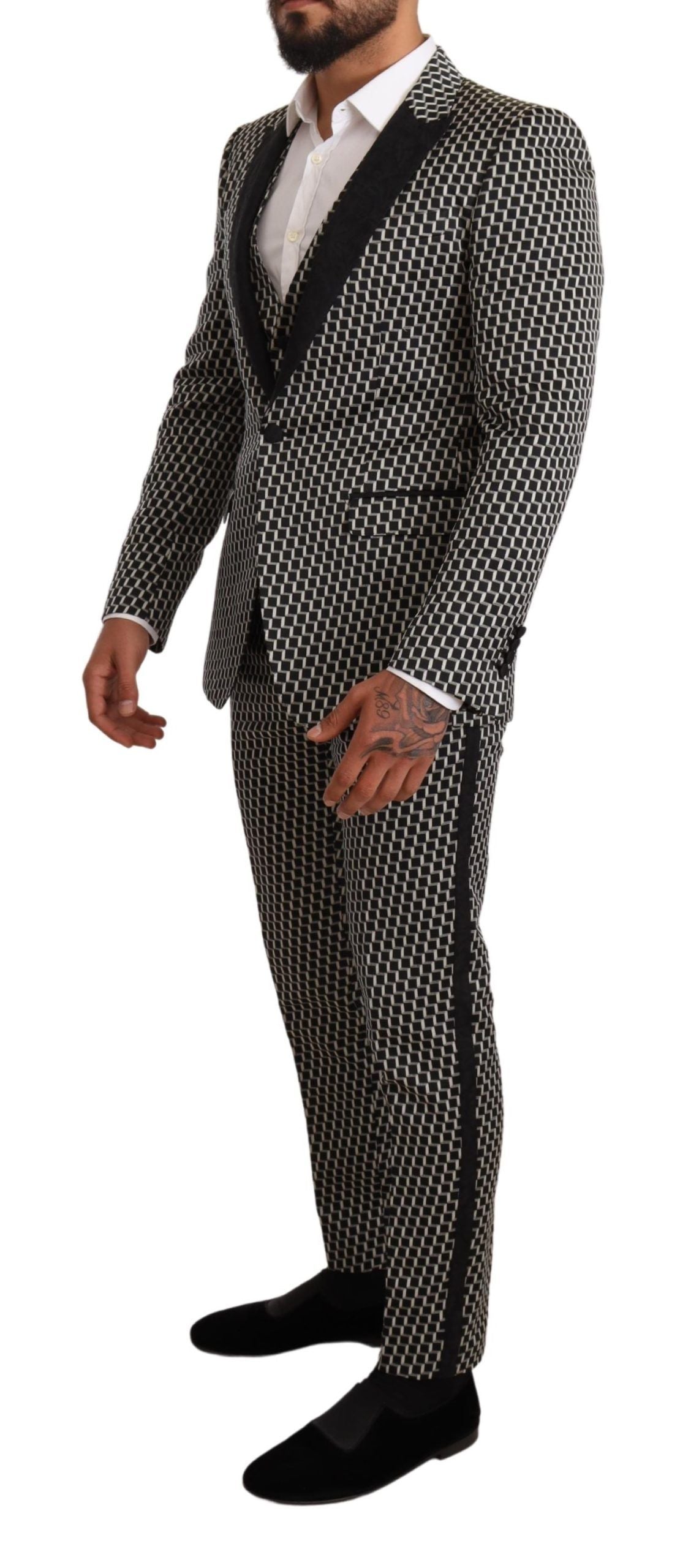 Elegant Martini Black Check Three-Piece Suit - ventzia