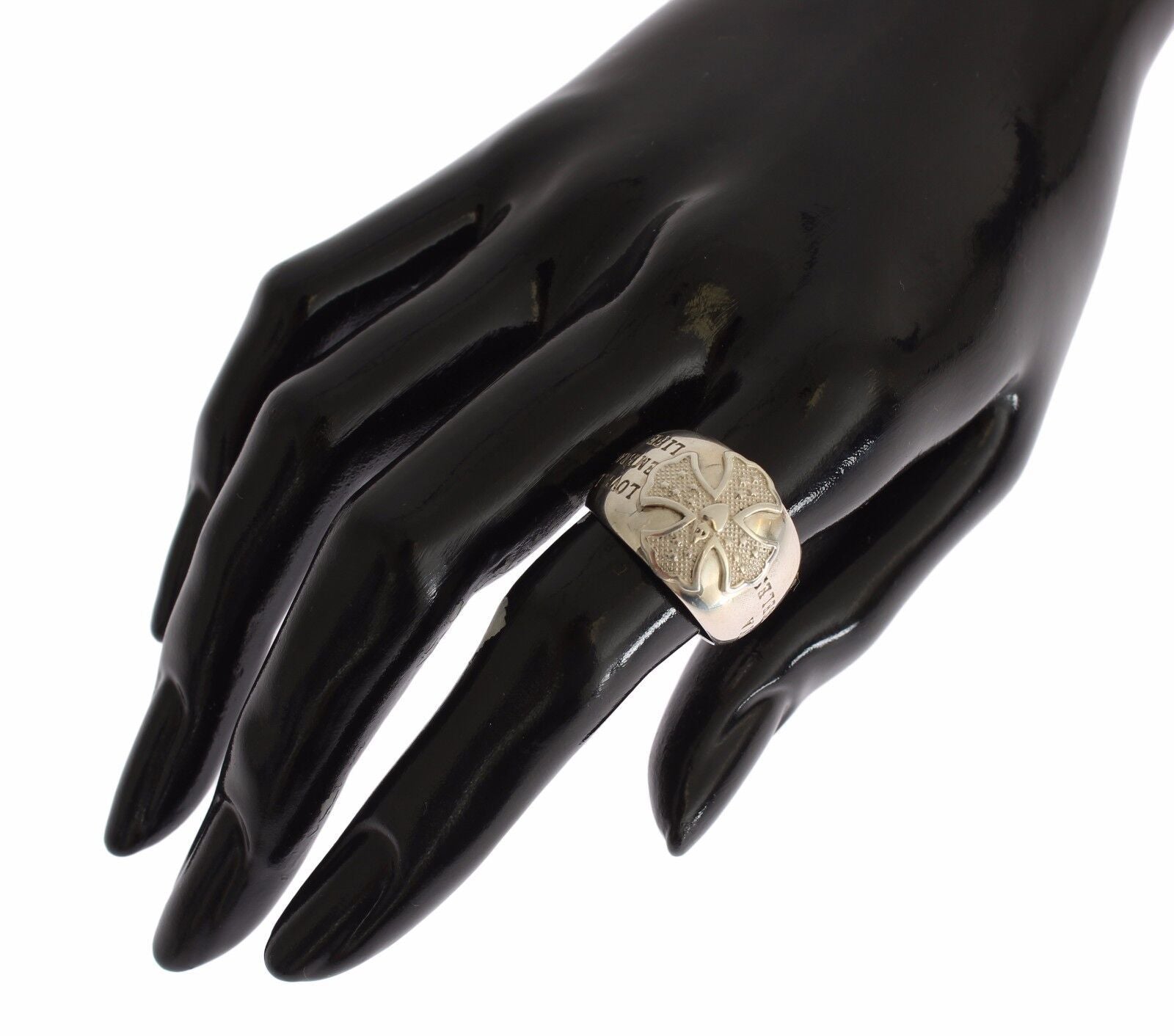 Elegant Sterling Silver Statement Ring - ventzia