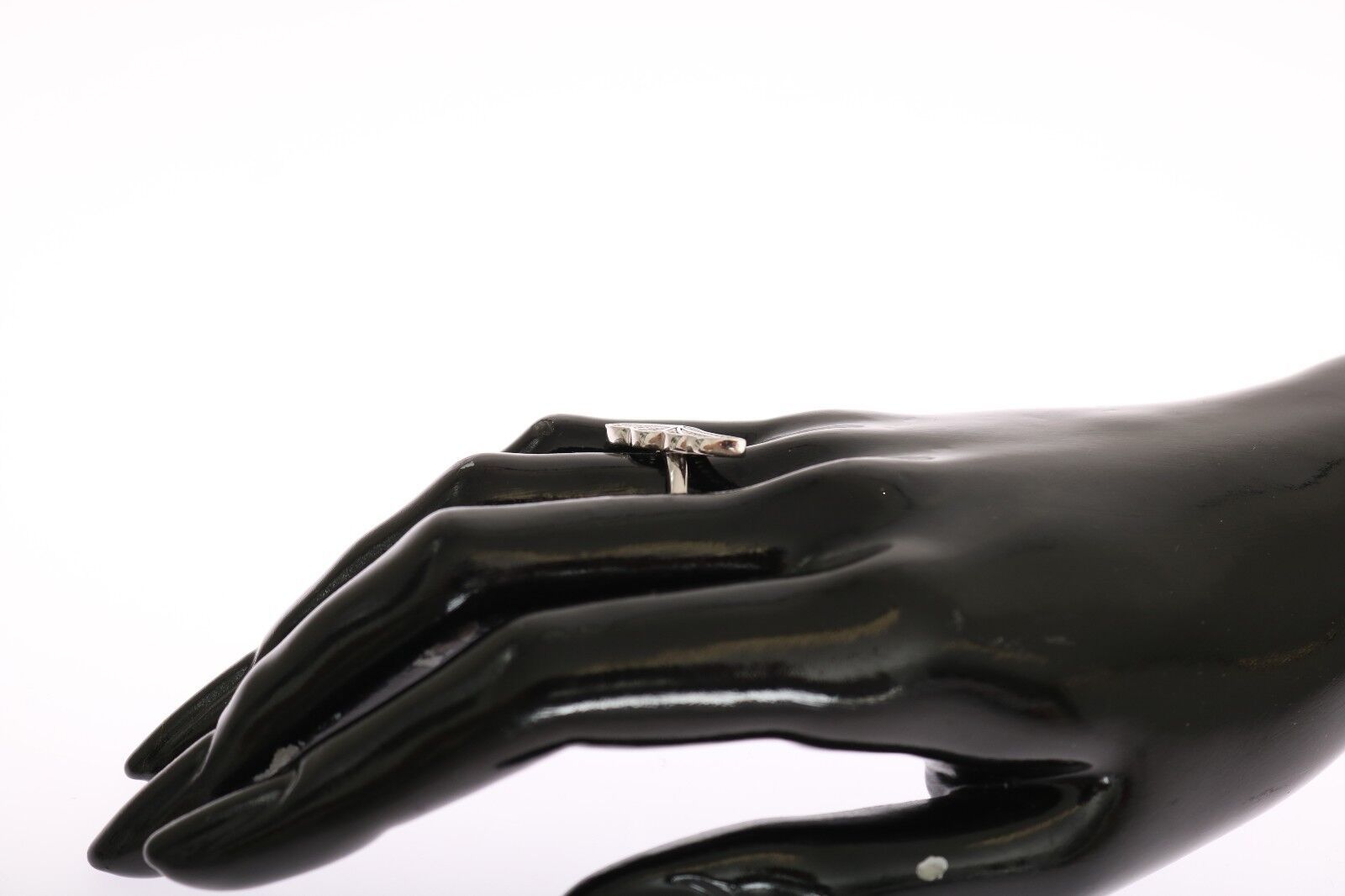 Elegant Sterling Silver CZ Crystal Ring - ventzia