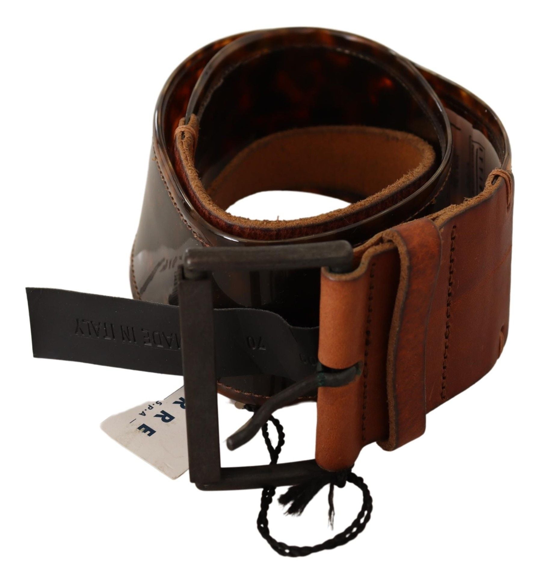 Elevate Your Style with a Classic Leather Belt - ventzia