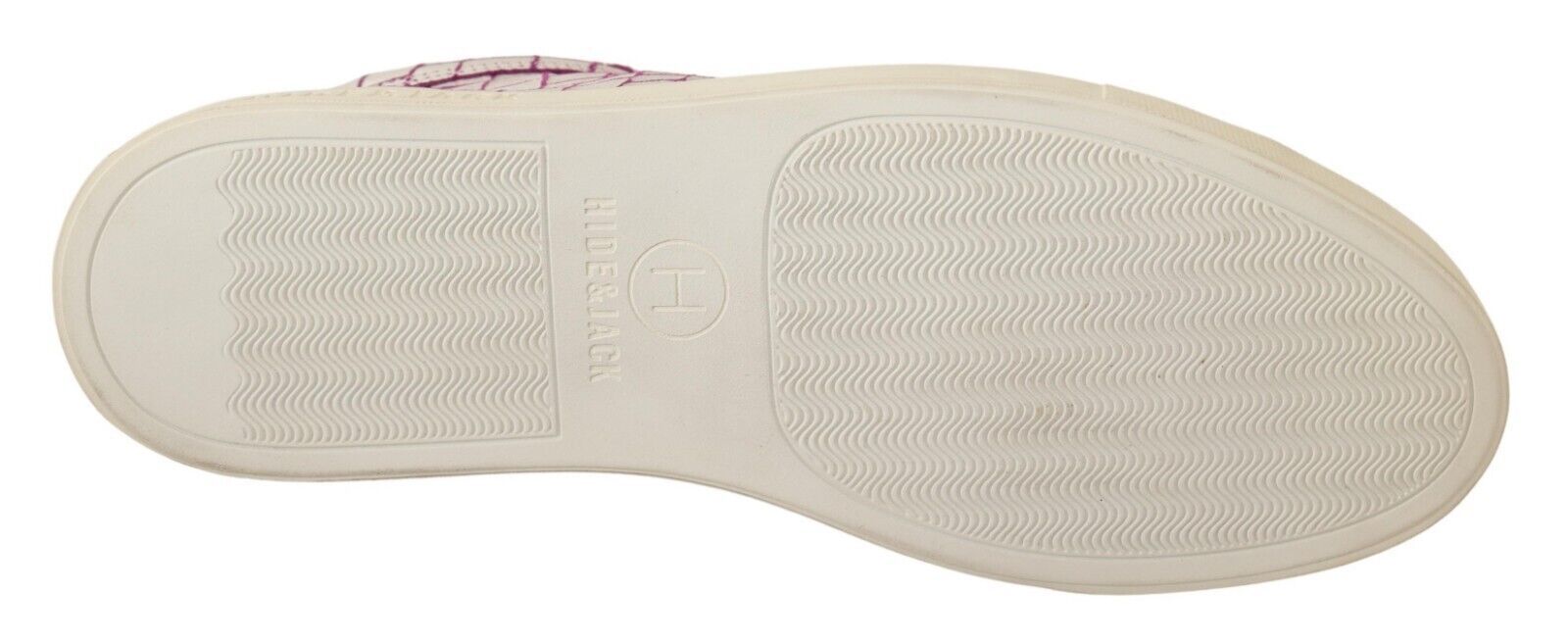 Chic White & Burgundy Mid-Cut Leather Sneakers - ventzia