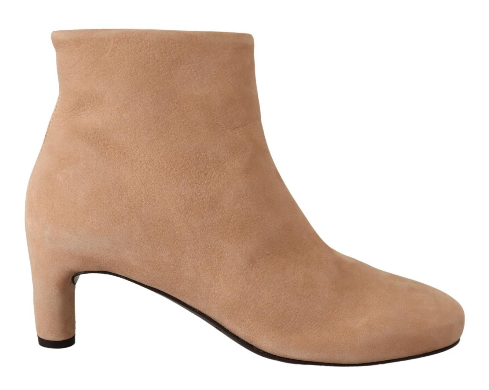 Elegant Beige Leather Boots - ventzia