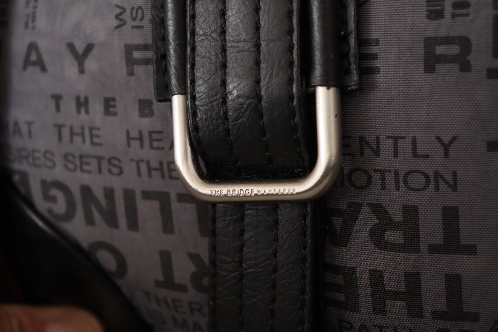 Chic Gray Fabric Crossbody Bag - ventzia