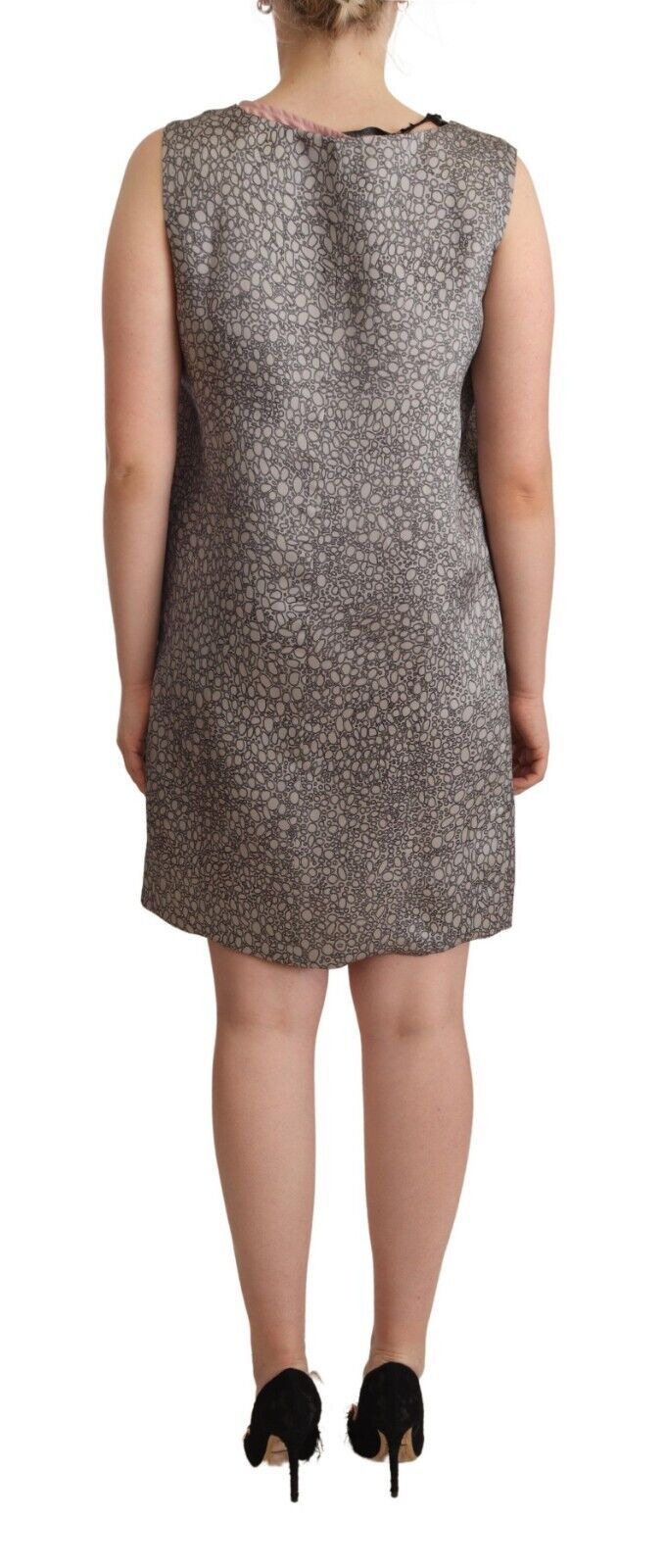 Elegant Silk Shift Dress in Sophisticated Gray - ventzia