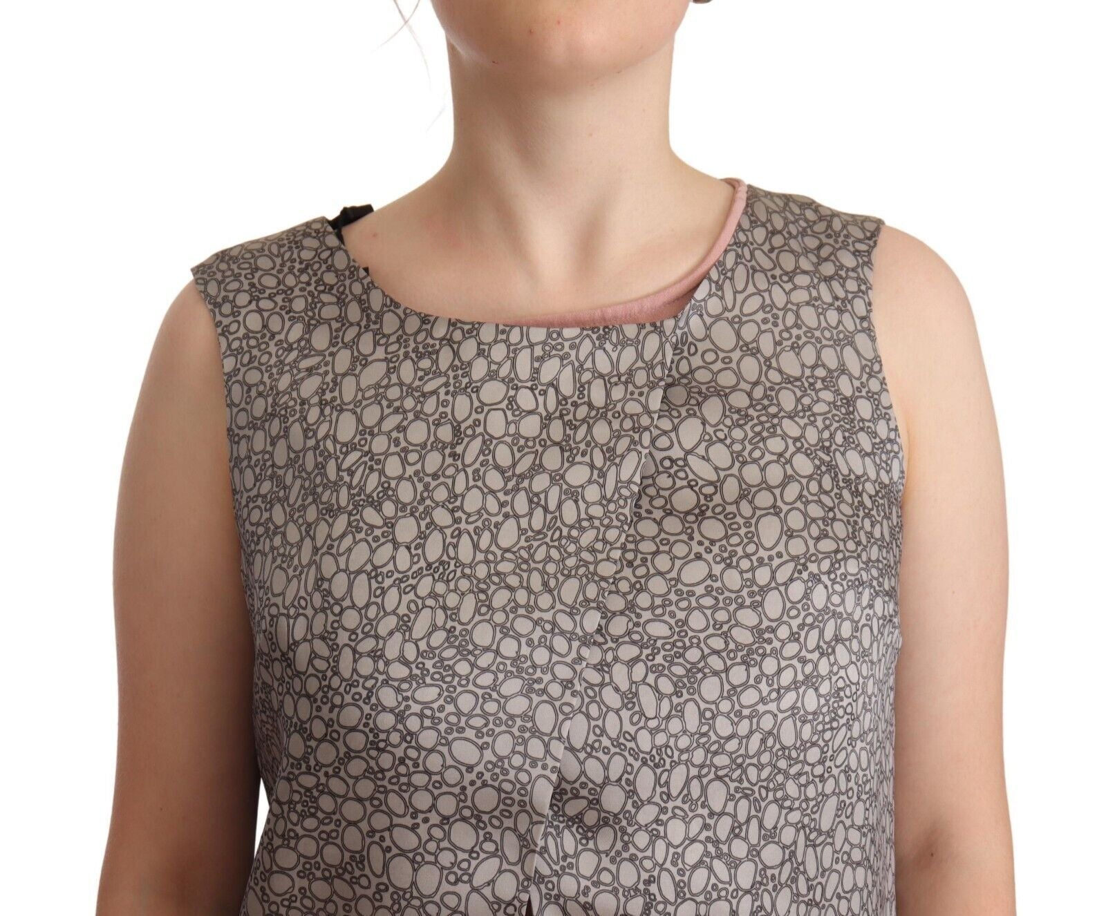 Elegant Silk Shift Dress in Sophisticated Gray - ventzia