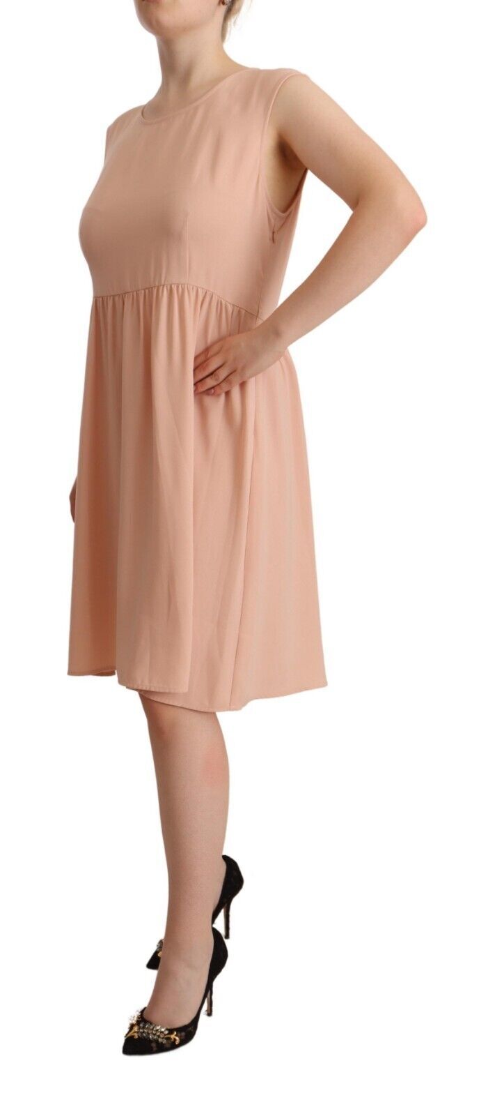 Elegant Beige Sleeveless Shift Dress - ventzia