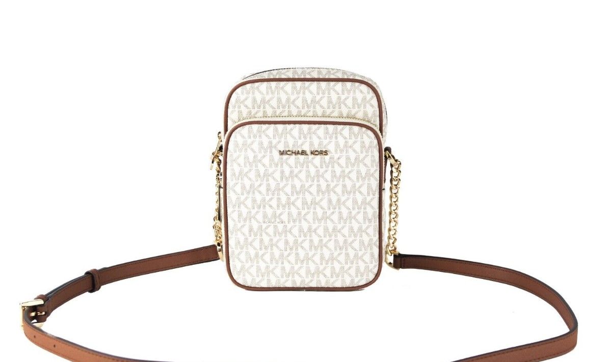 Jet Set Medium Vanilla PVC North South Chain Crossbody Handbag - ventzia